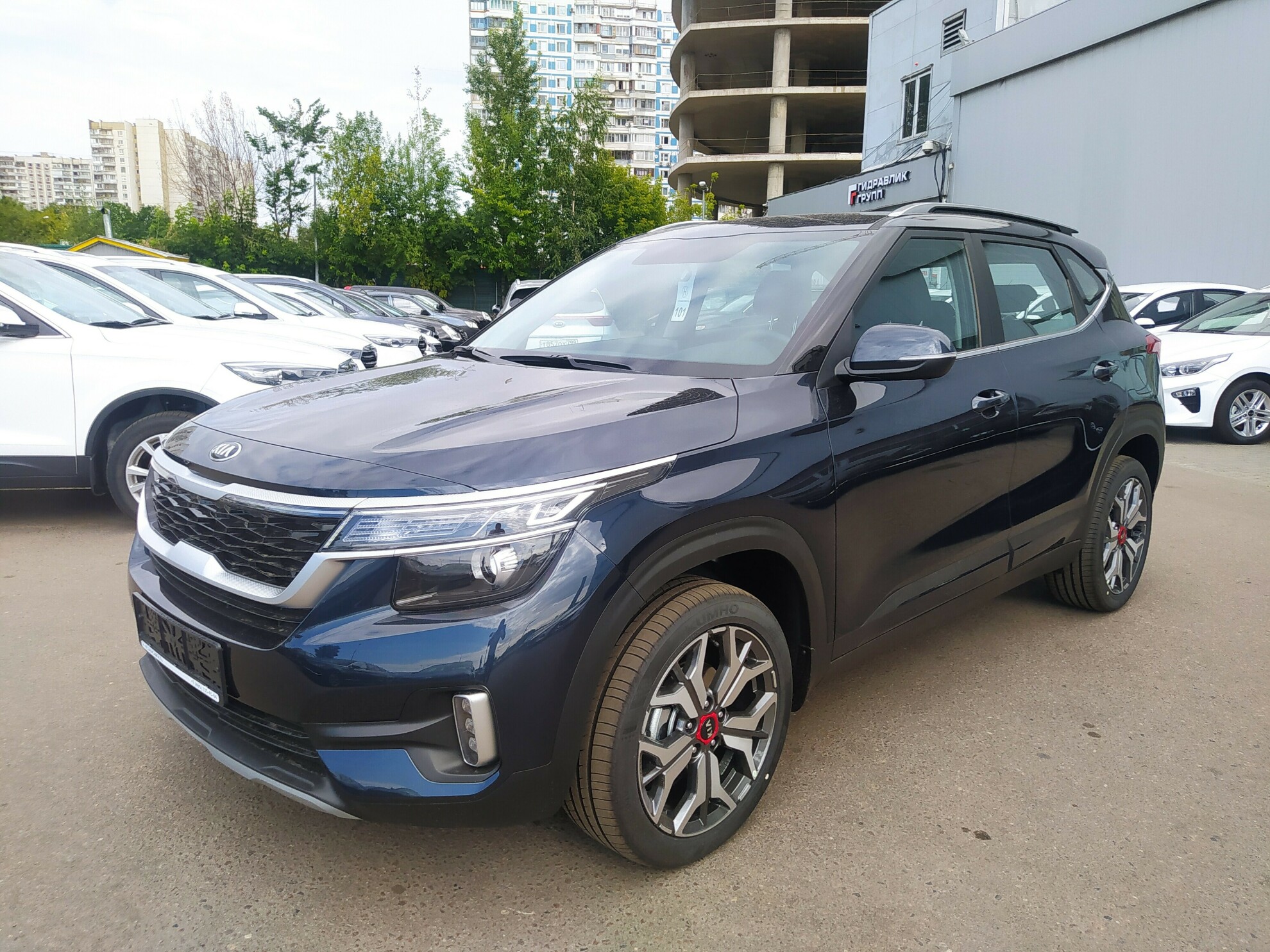 KIA Seltos миниатюра 1