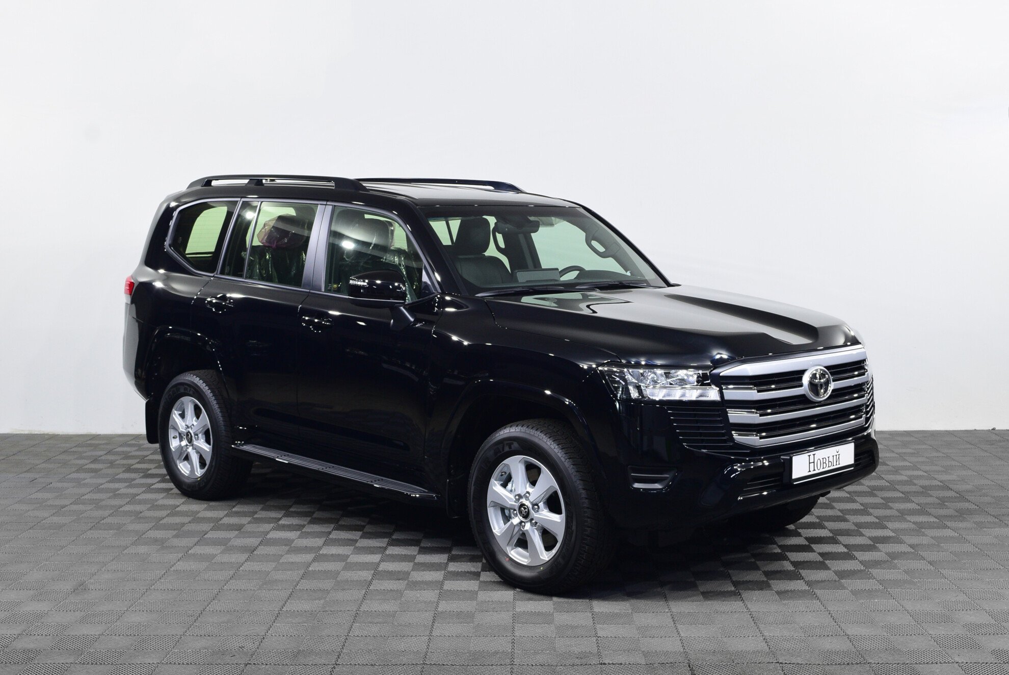 TOYOTA Land Cruiser 300 миниатюра 3